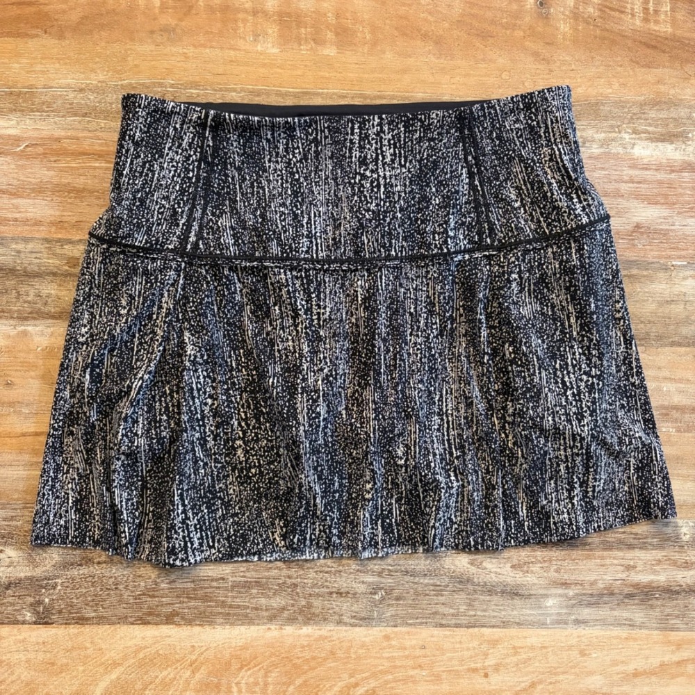 Lululemon Pace Rival Skirt Black White Size 8 Tall 15" Tennis Skort Pleated
